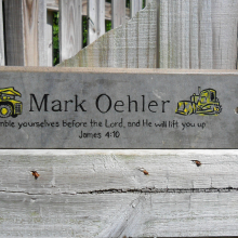 Memorial Plaque sam_5571.jpg